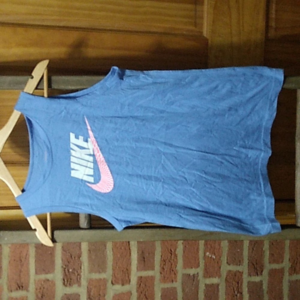 Youth Unisex Nike Tank Top NWOT *Tiny Flaw